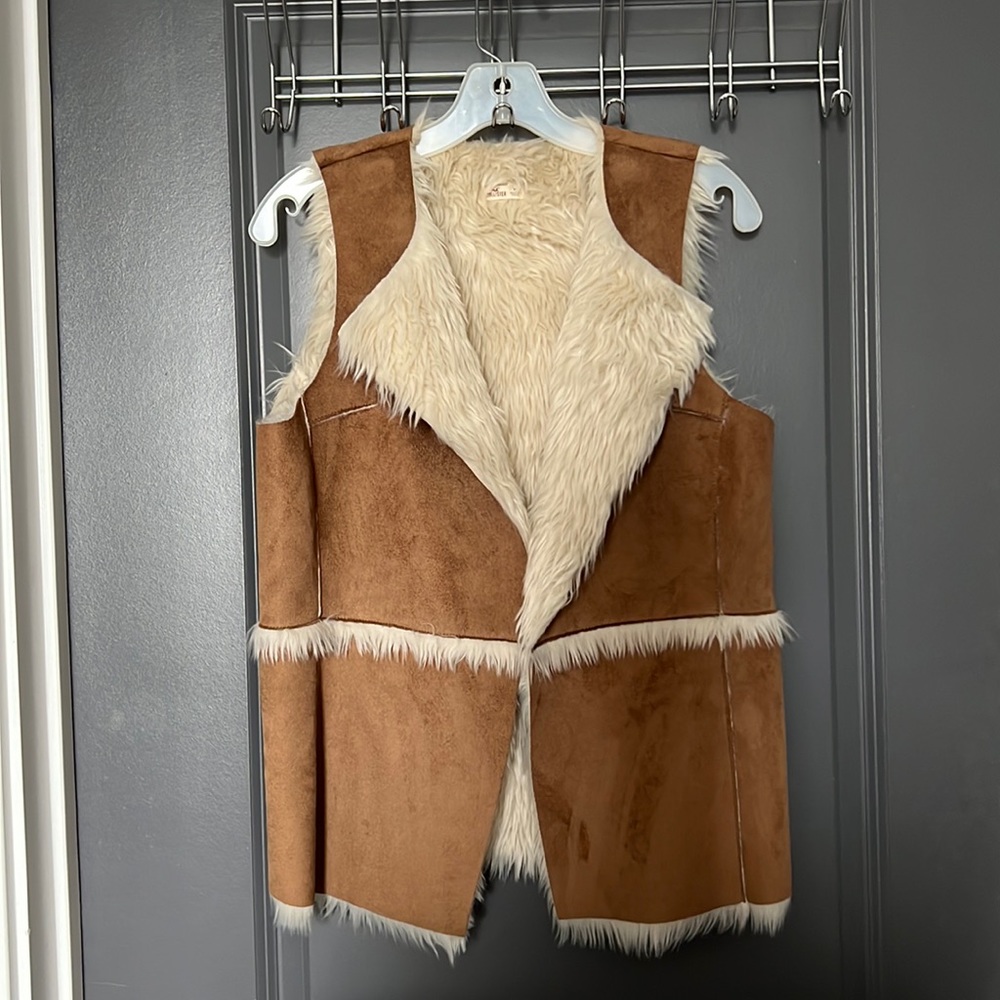 Hollister Vest